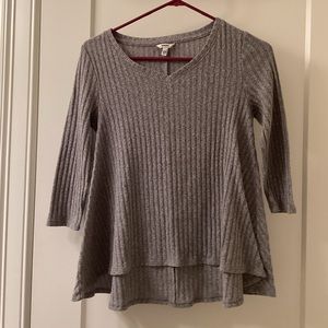 Gray 3 quarter sleeve top